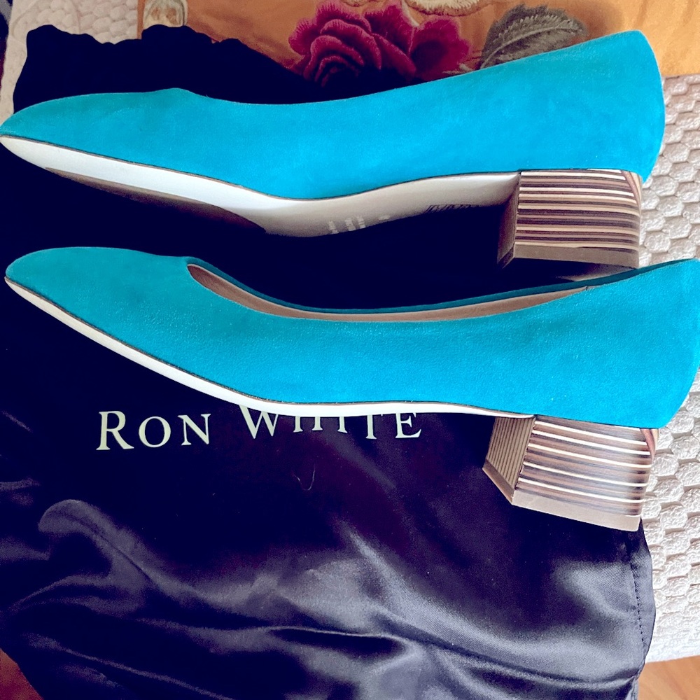 Ron White turquoise suede block heel size 40 NEW